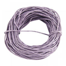 cuerda de papel retorcida de color púrpura